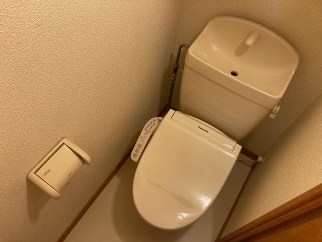 Room image 9