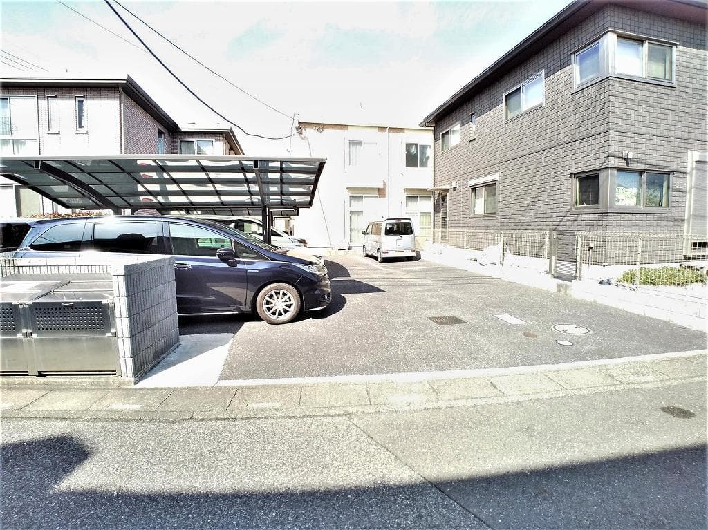 Room image 11