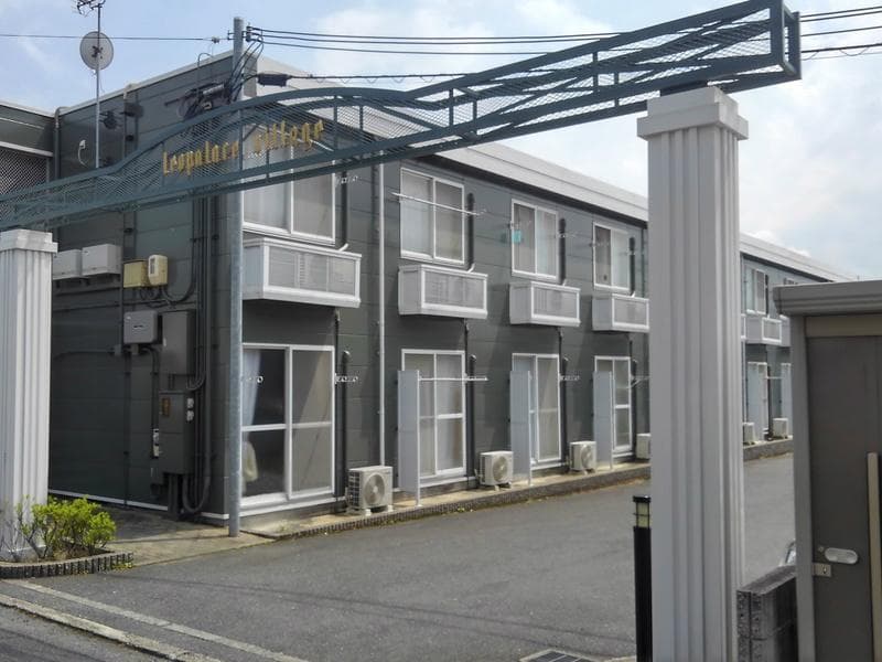 Main exterior of leopalace Sawada