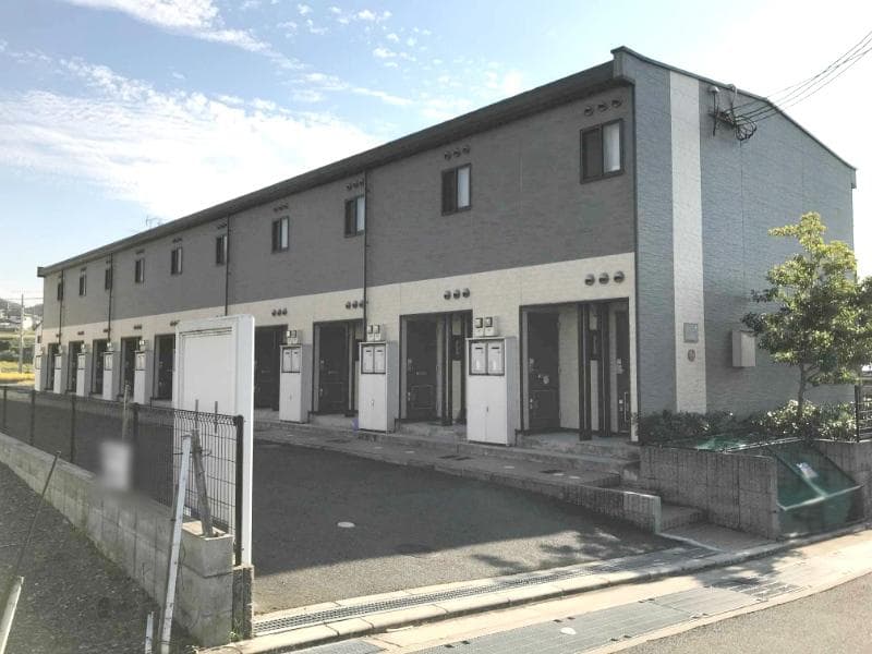 Main exterior of leopalace Kisaichi