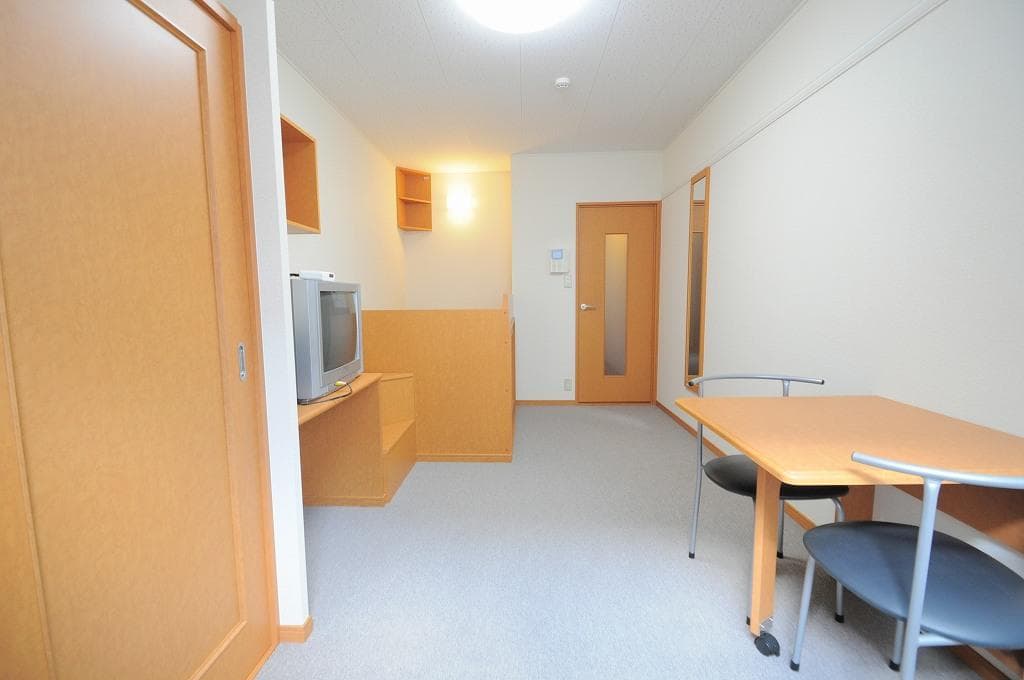 Room image 12
