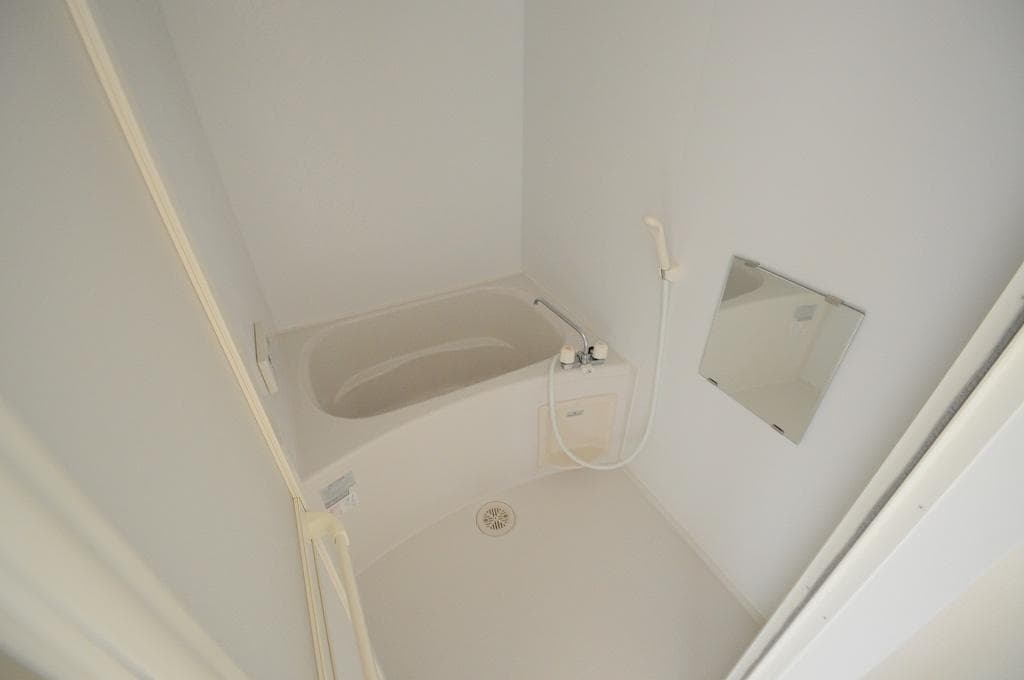 Room image 13