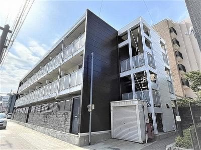 Main exterior of leopalace Town Court Kitatanabe