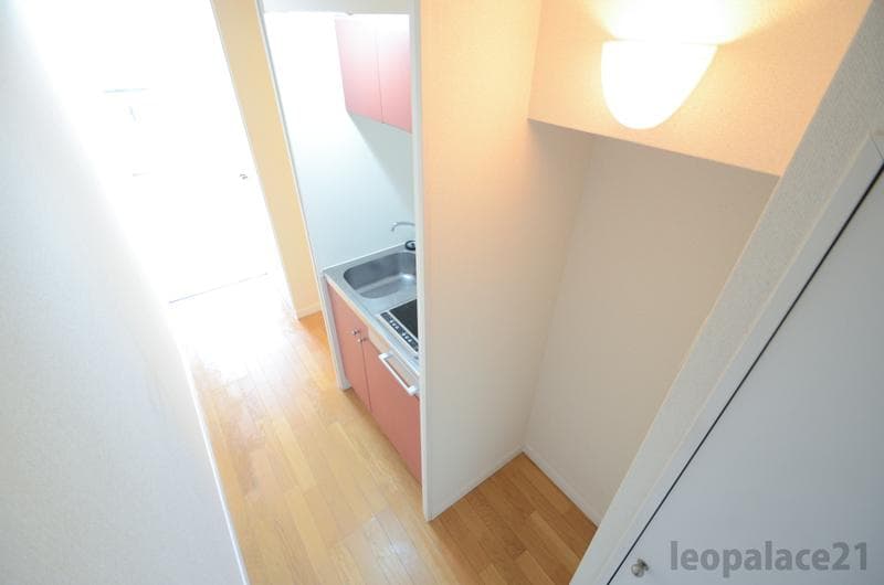 Room image 13
