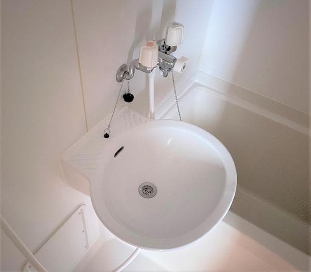 Room image 9