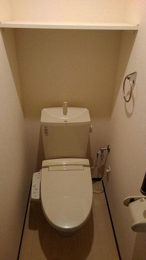 Room image 12
