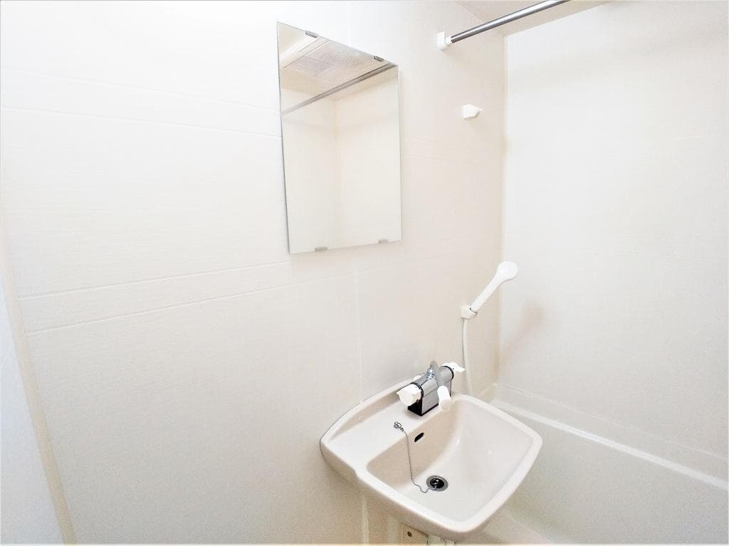 Room image 10