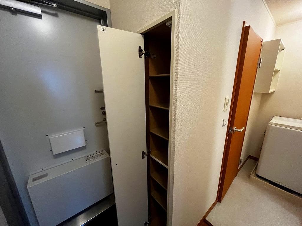 Room image 13