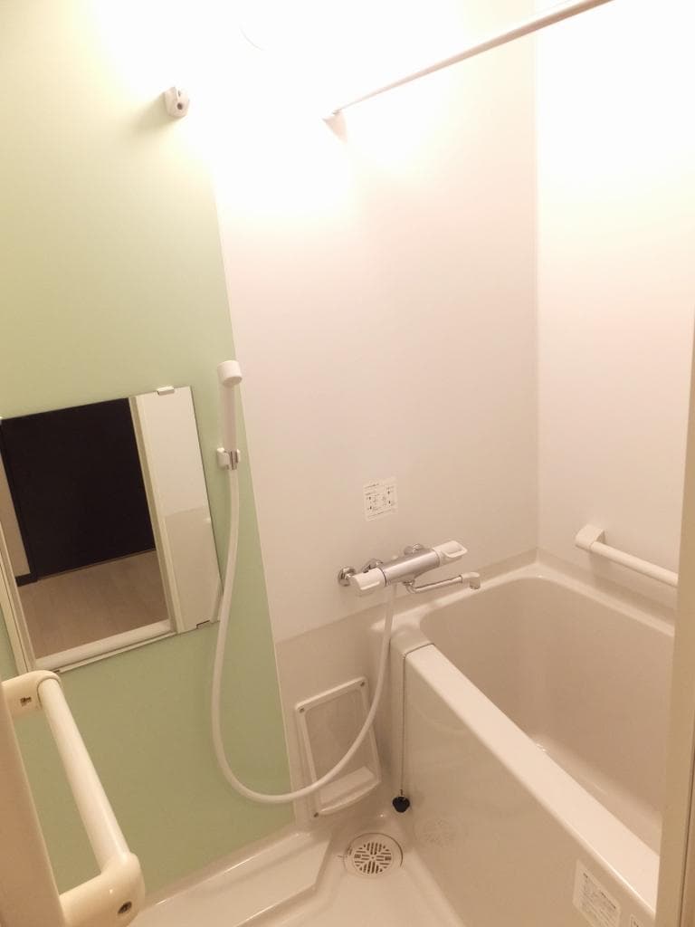 Room image 11