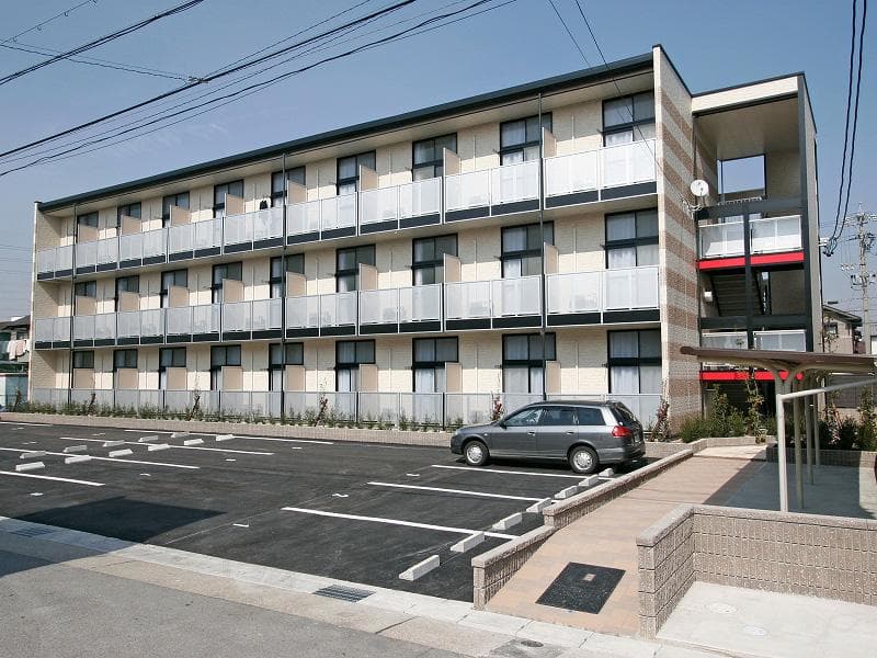 Main exterior of leopalace Enju