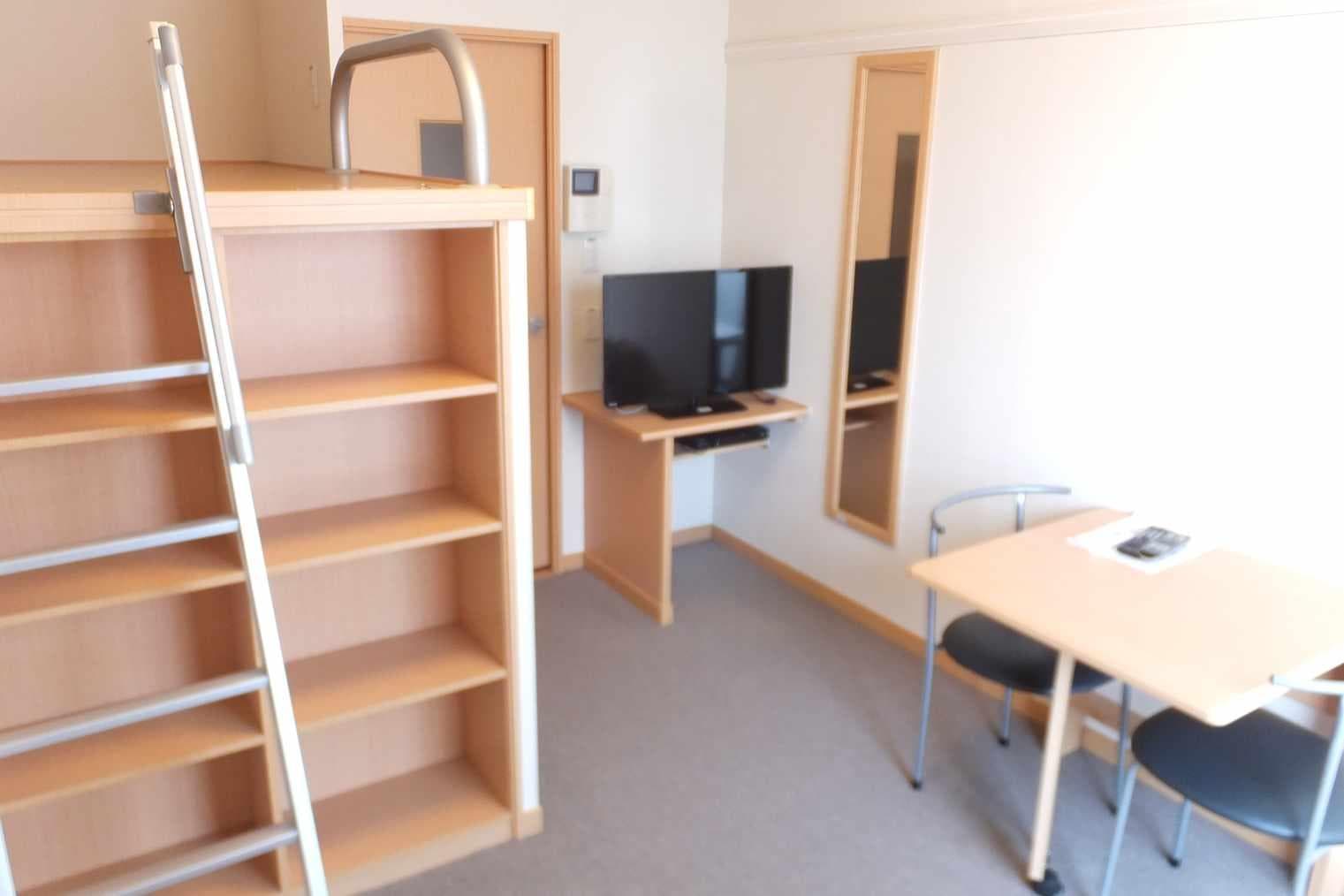 Room image 11