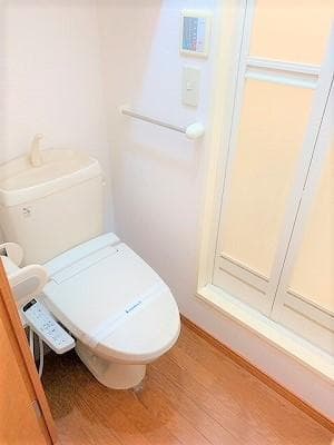 Room image 9