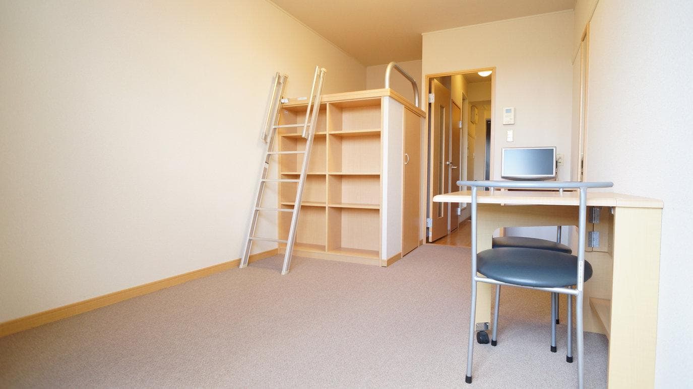 Room image 12