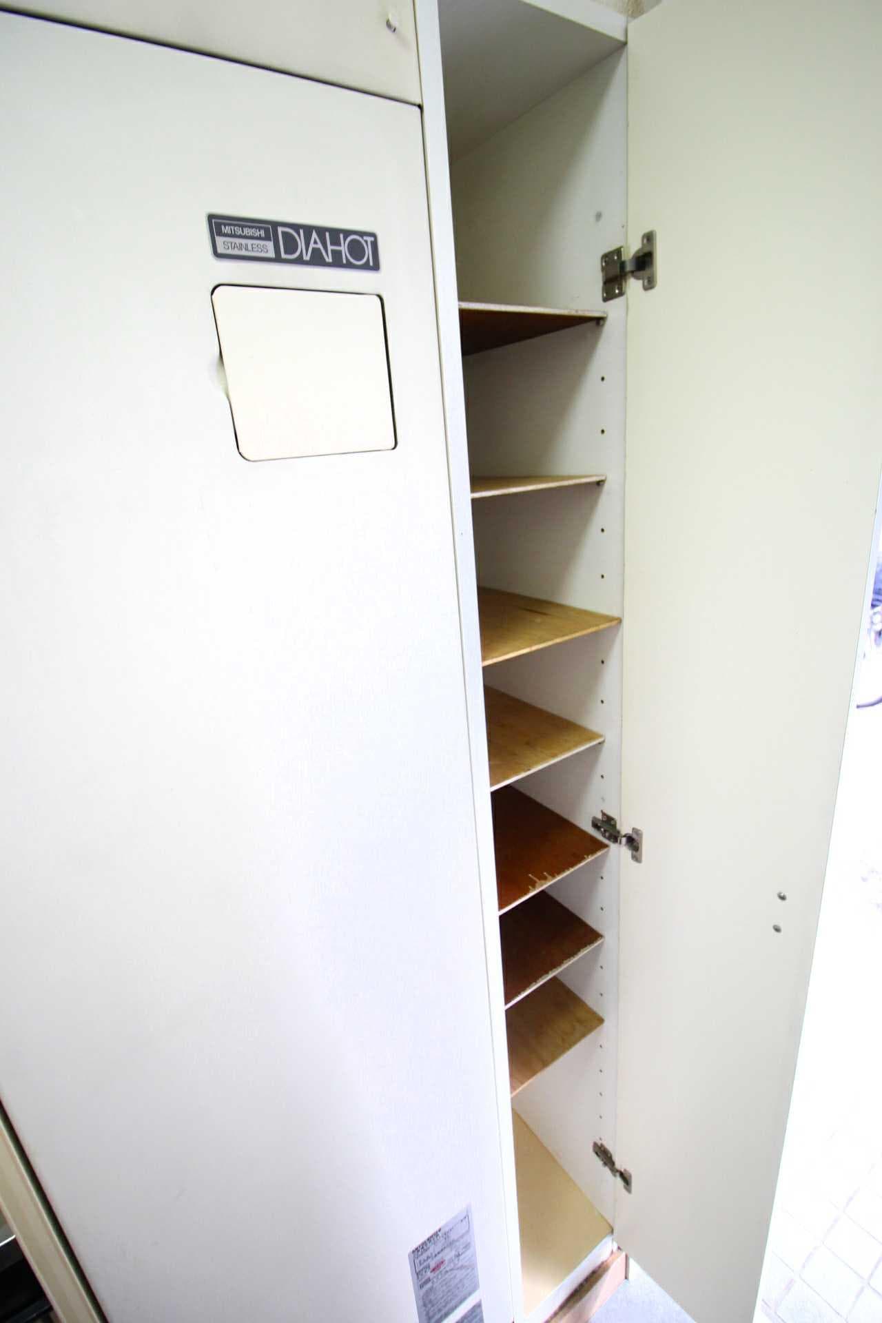 Room image 14