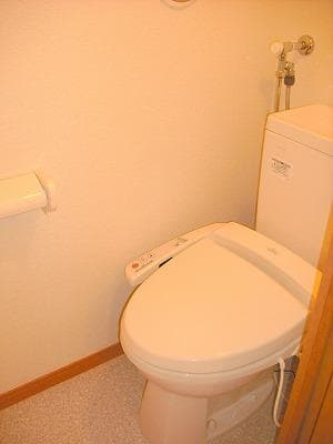 Room image 16