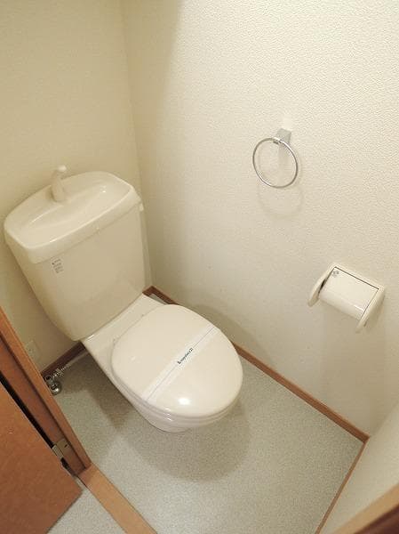 Room image 13