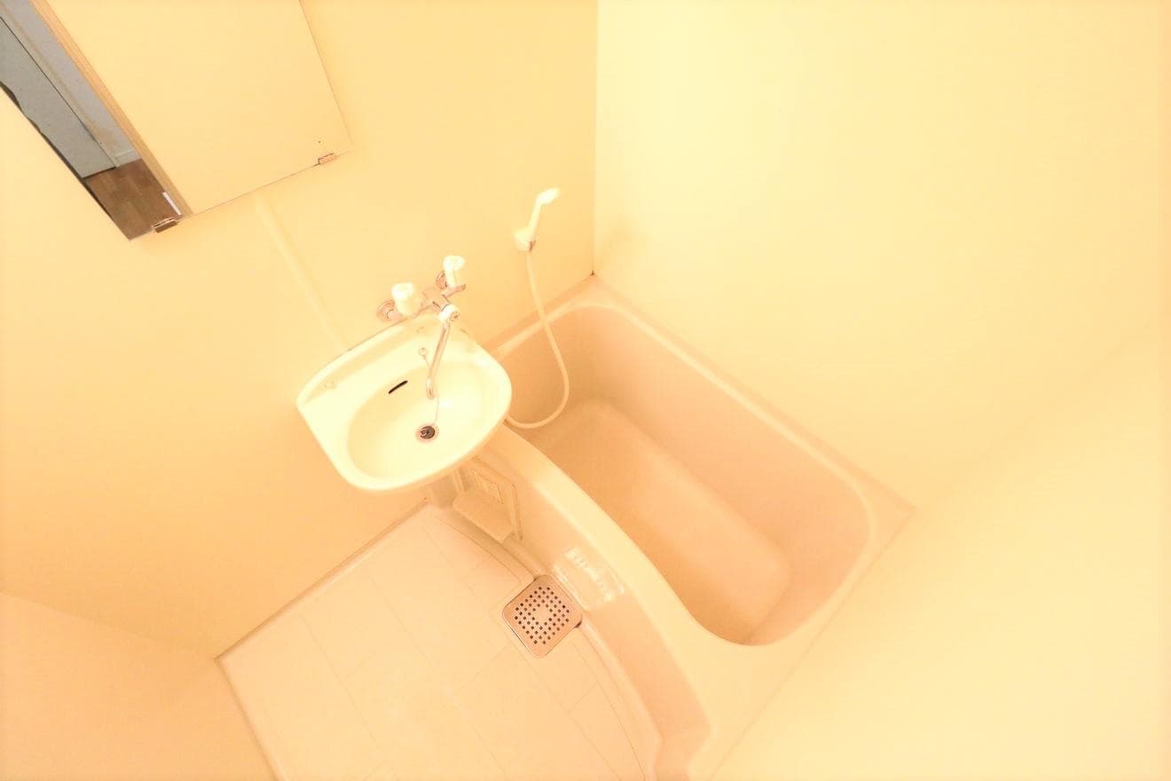 Room image 9