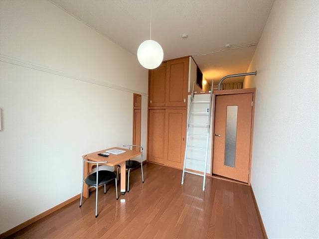 Preview interior of leopalace Melze