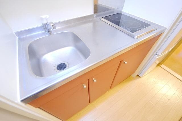 Room image 8