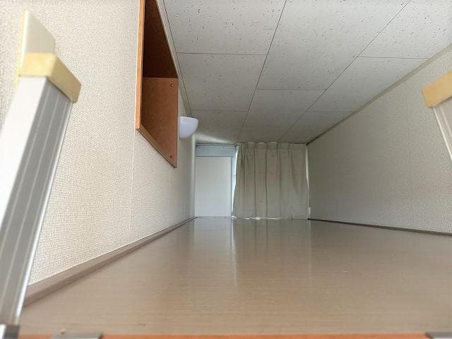 Room image 16