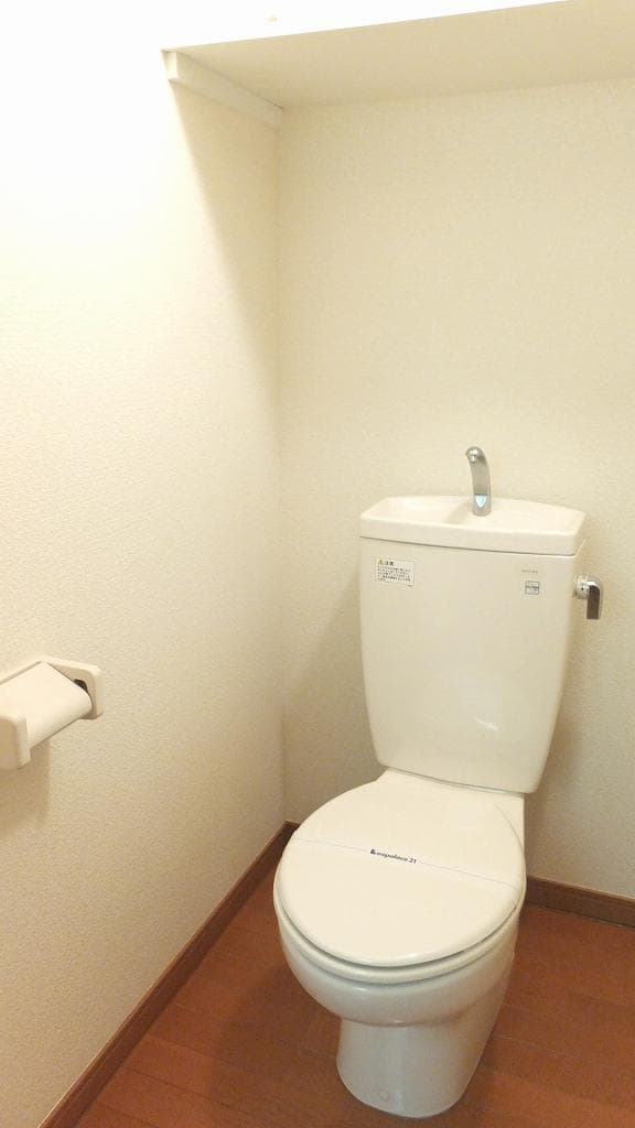 Room image 11