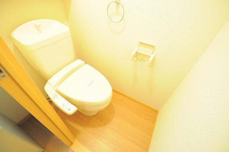 Room image 11