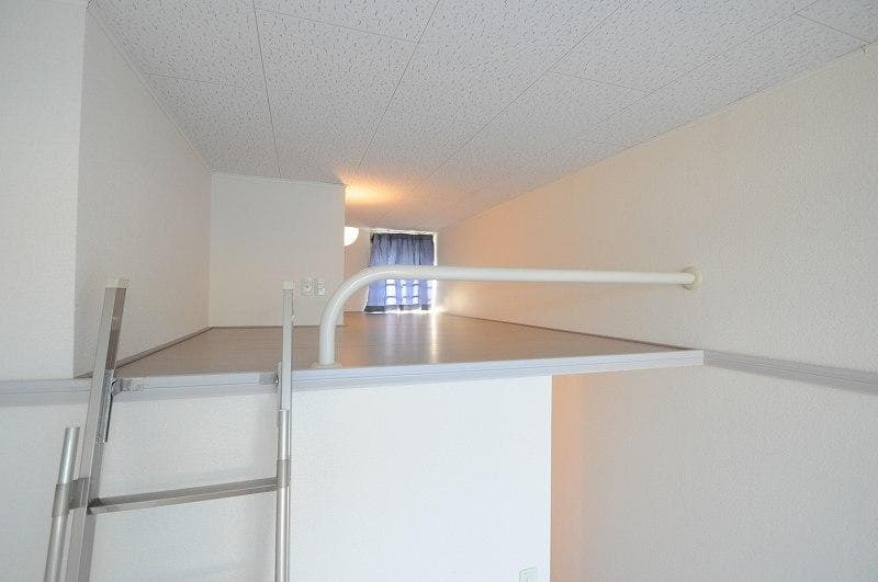 Room image 10