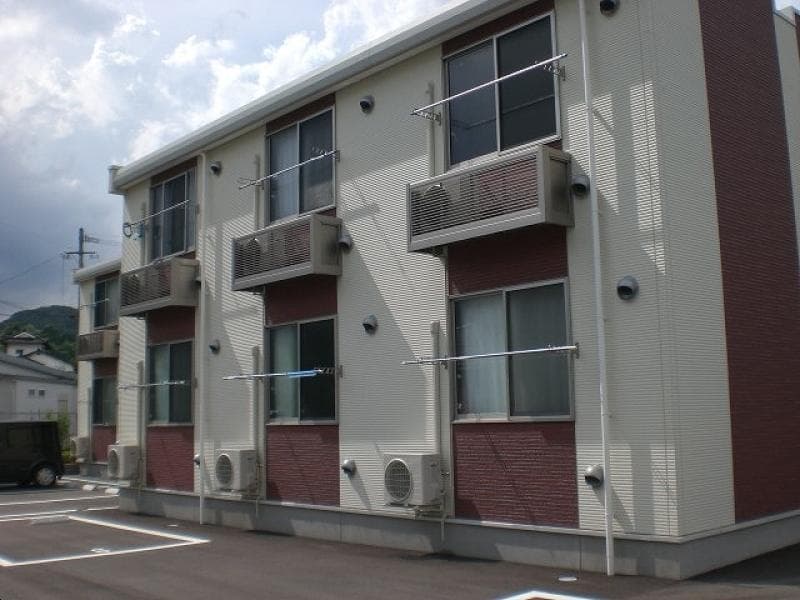 Main exterior of LEONEXT Koubukuro