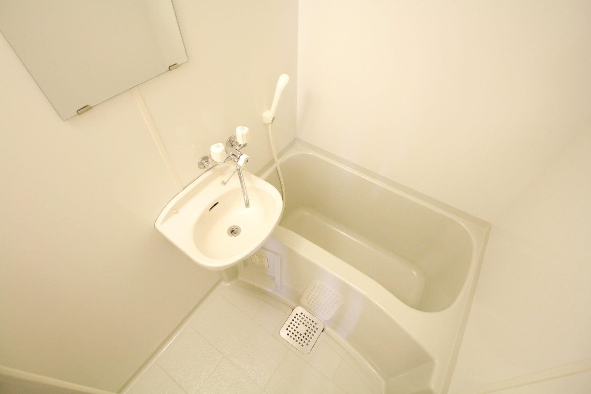 Room image 11