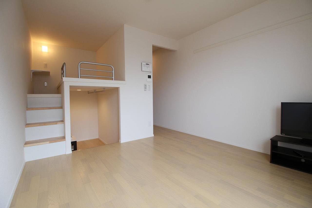 Room image 10