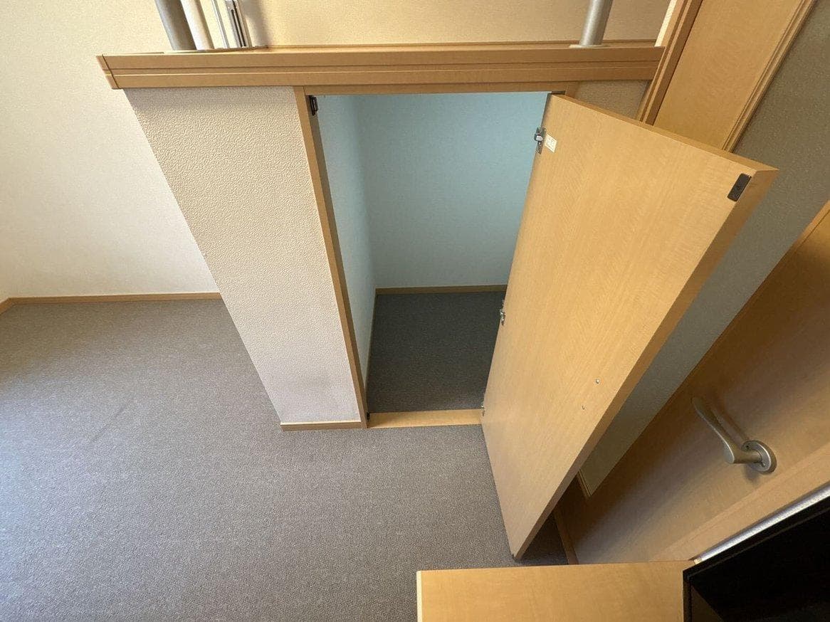 Room image 11