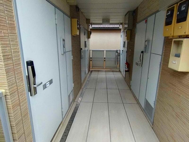 Room image 10