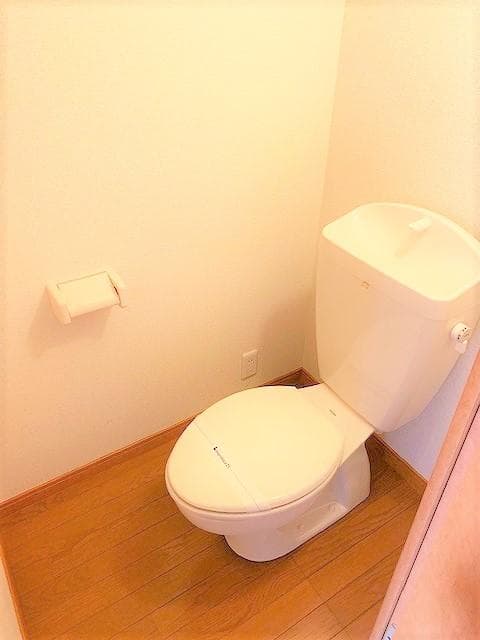 Room image 9