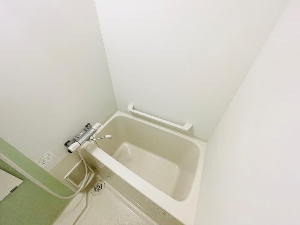 Room image 10