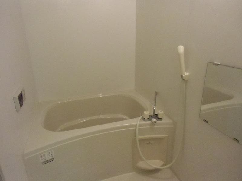 Room image 12