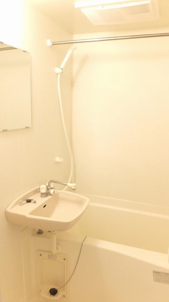 Room image 11