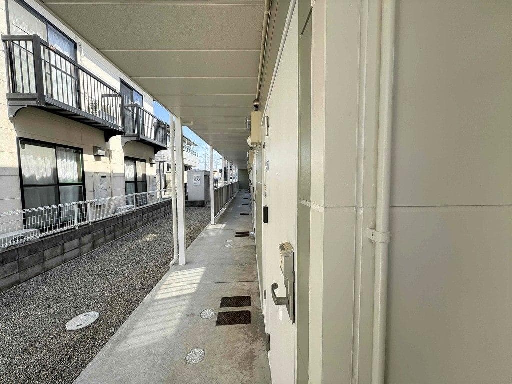 Room image 13