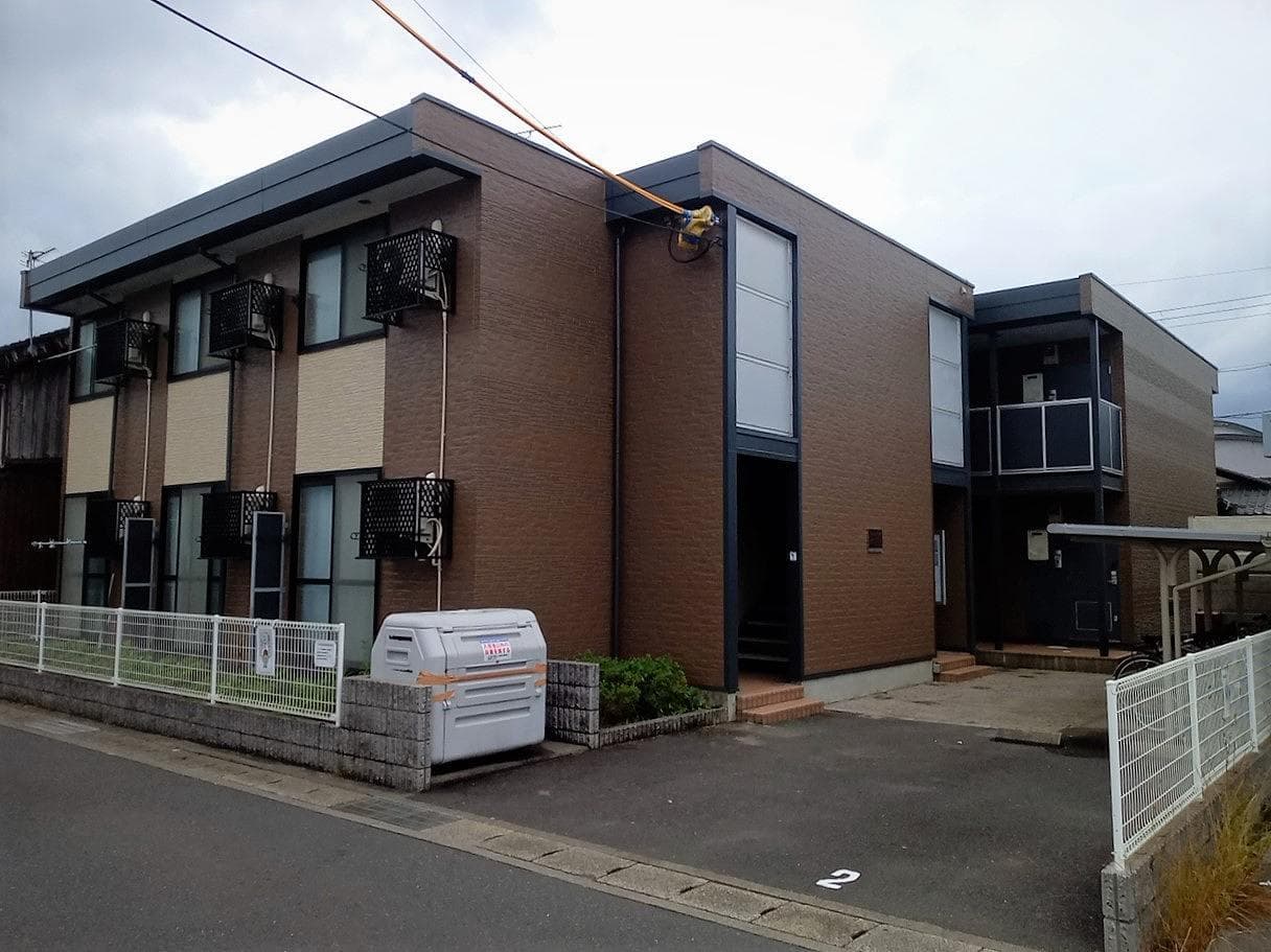 Main exterior of leopalace Saga