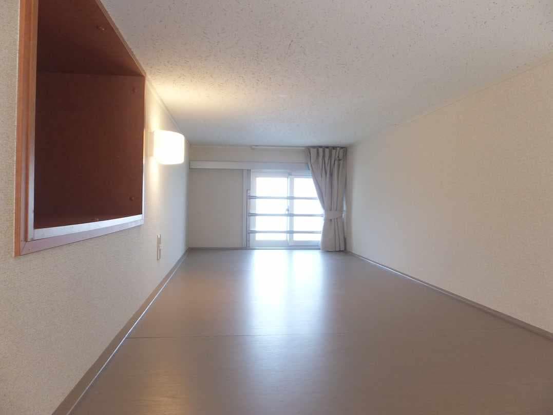 Room image 12