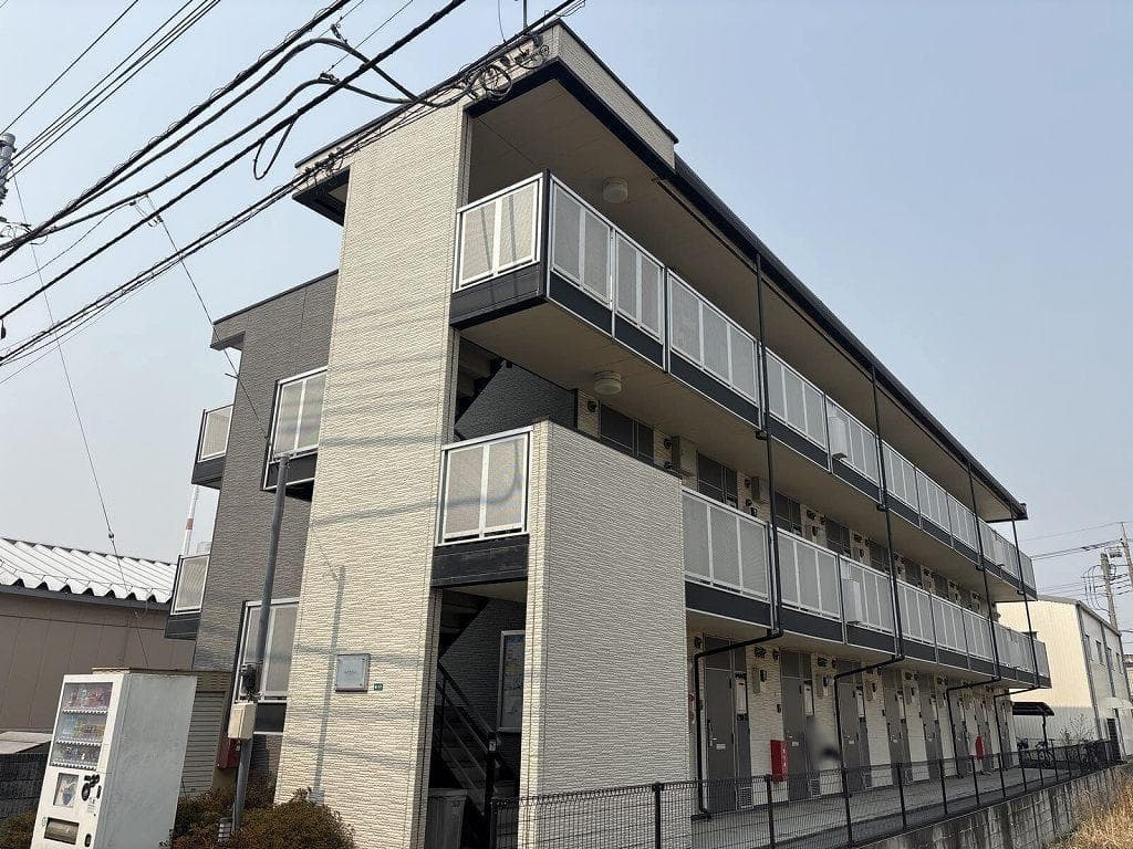 Main exterior of leopalace Excellan