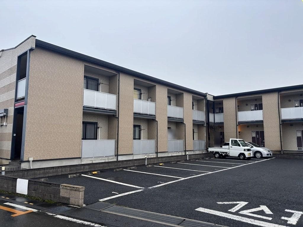 Main exterior of leopalace Mandarine II