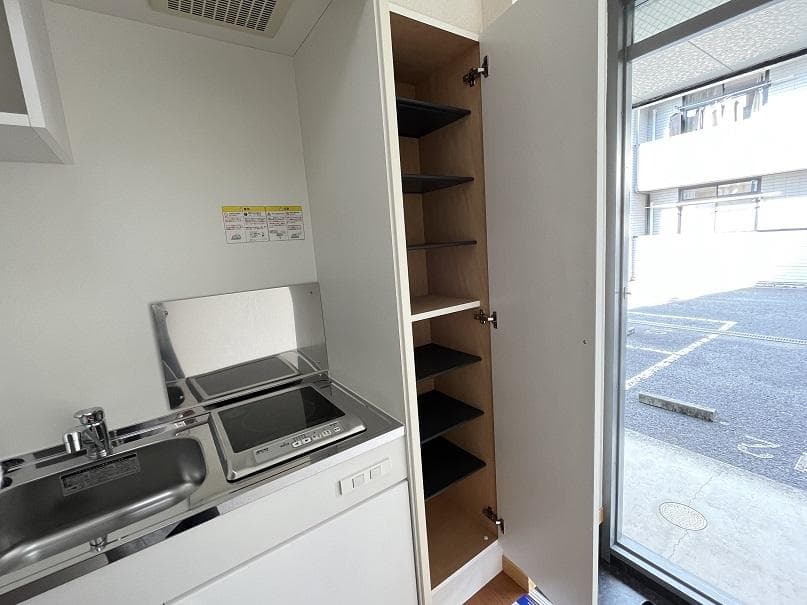 Room image 8