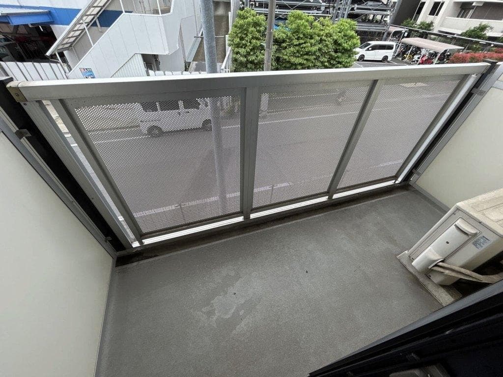 Room image 11