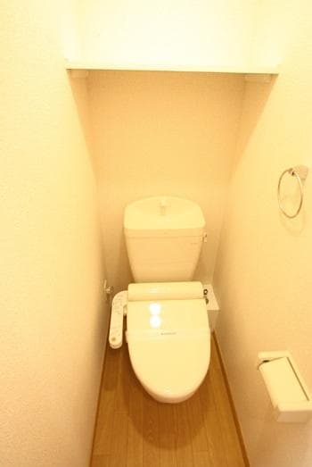 Room image 13