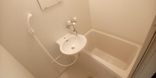 Room image 8