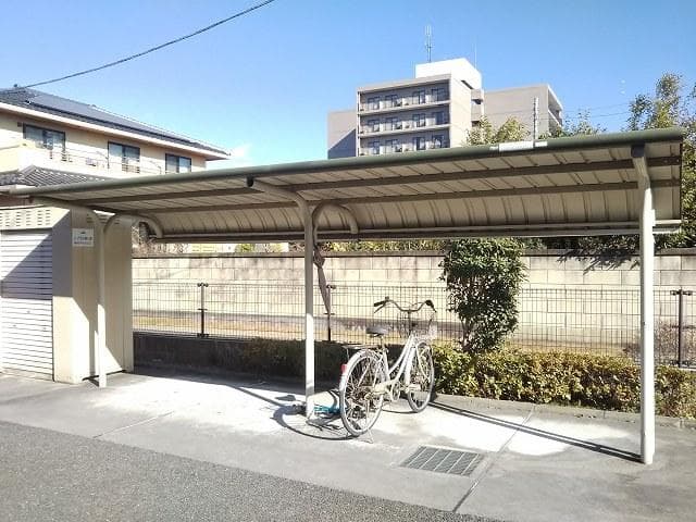 Room image 15