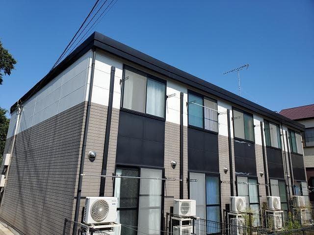 Main exterior of leopalace Iwahashi