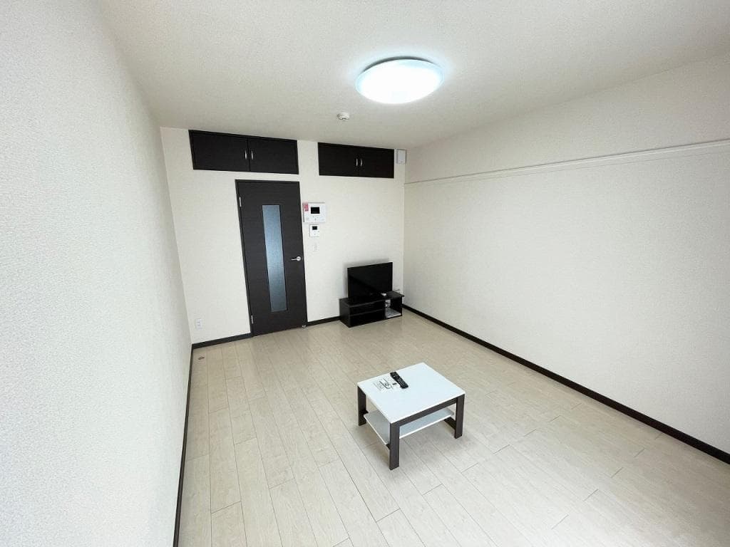 Preview interior of LEONEXT La Mer