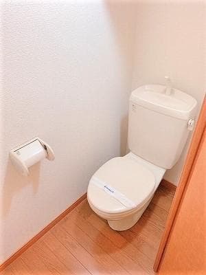 Room image 9