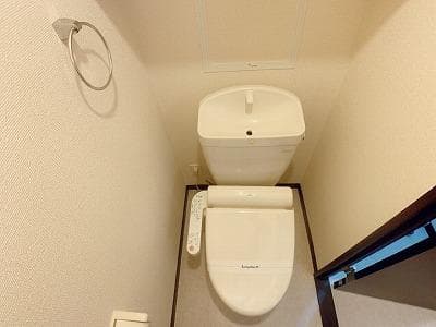 Room image 9